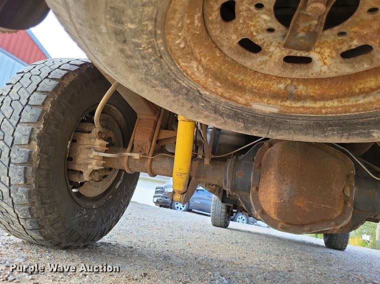 image for item LS9771 2004 Ford F350 Super Duty XLT  SuperCab pickup truck