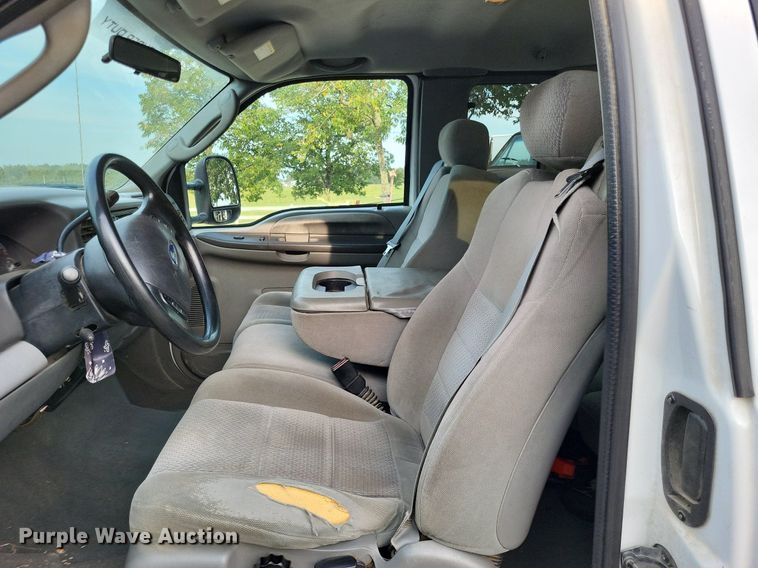 image for item LS9771 2004 Ford F350 Super Duty XLT  SuperCab pickup truck