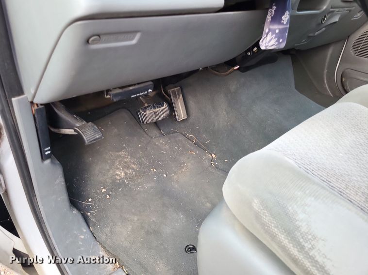 image for item LS9771 2004 Ford F350 Super Duty XLT  SuperCab pickup truck