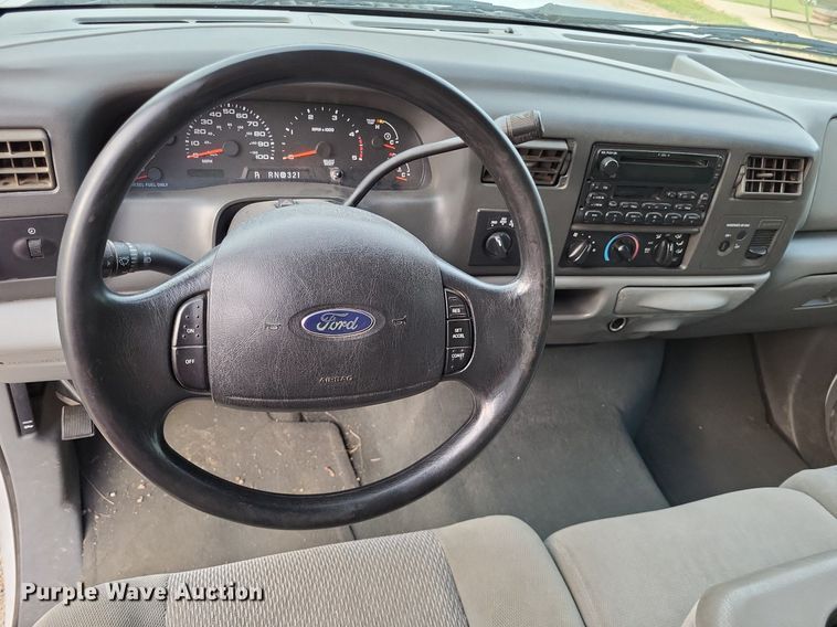 image for item LS9771 2004 Ford F350 Super Duty XLT  SuperCab pickup truck