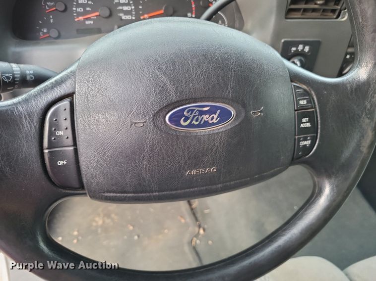 image for item LS9771 2004 Ford F350 Super Duty XLT  SuperCab pickup truck