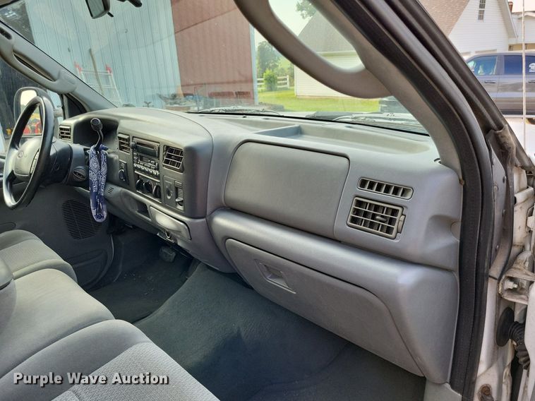 image for item LS9771 2004 Ford F350 Super Duty XLT  SuperCab pickup truck