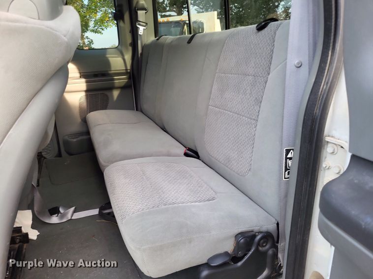 image for item LS9771 2004 Ford F350 Super Duty XLT  SuperCab pickup truck