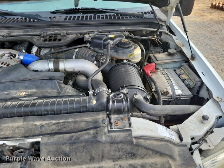 image for item LS9771 2004 Ford F350 Super Duty XLT  SuperCab pickup truck