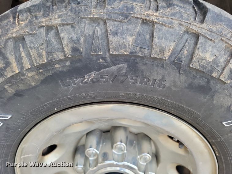 image for item LS9771 2004 Ford F350 Super Duty XLT  SuperCab pickup truck