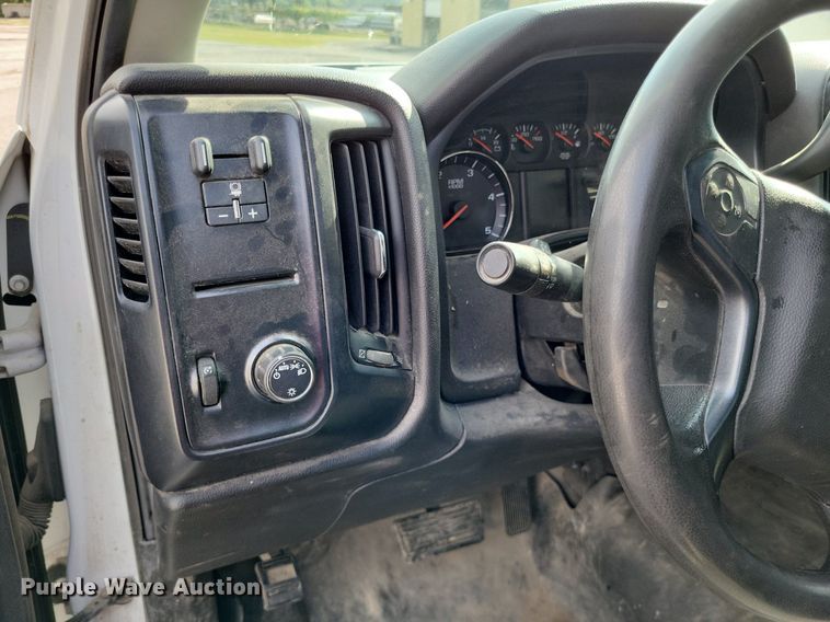 image for item LS9788 2016 Chevrolet Silverado 3500HD pickup truck cab and chassis