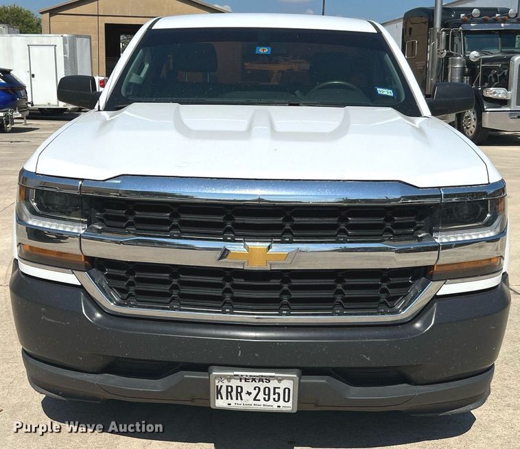 image for item LU9788 2018 Chevrolet Silverado 1500  pickup truck