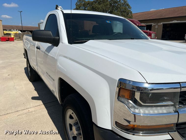 image for item LU9788 2018 Chevrolet Silverado 1500  pickup truck
