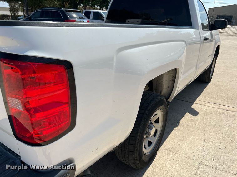 image for item LU9788 2018 Chevrolet Silverado 1500  pickup truck