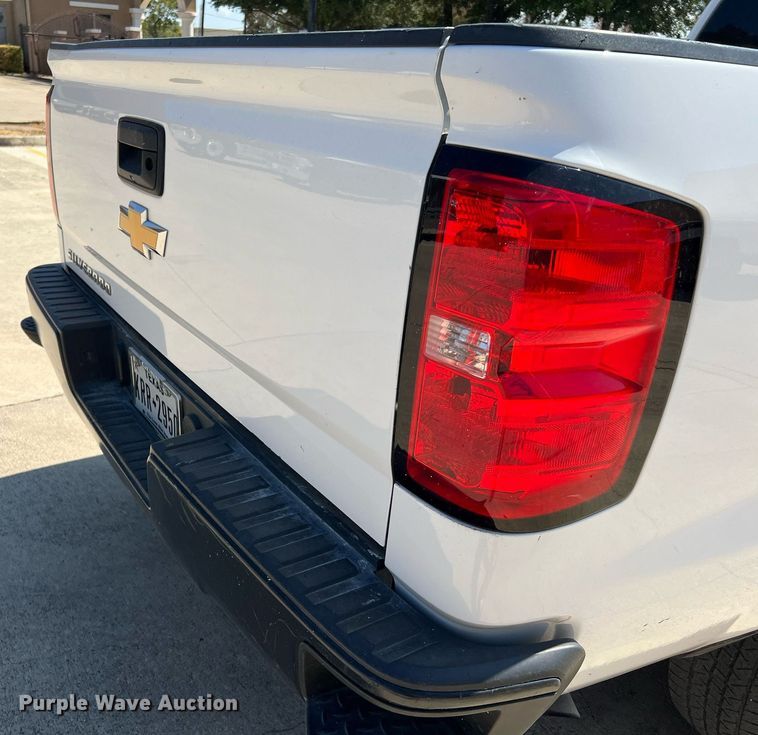 image for item LU9788 2018 Chevrolet Silverado 1500  pickup truck