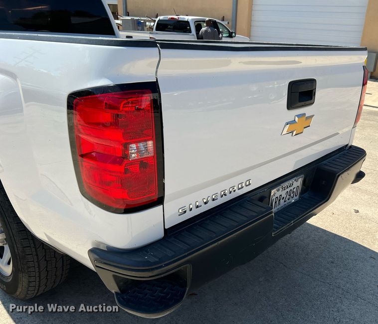 image for item LU9788 2018 Chevrolet Silverado 1500  pickup truck