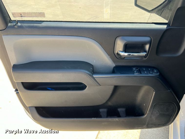 image for item LU9788 2018 Chevrolet Silverado 1500  pickup truck