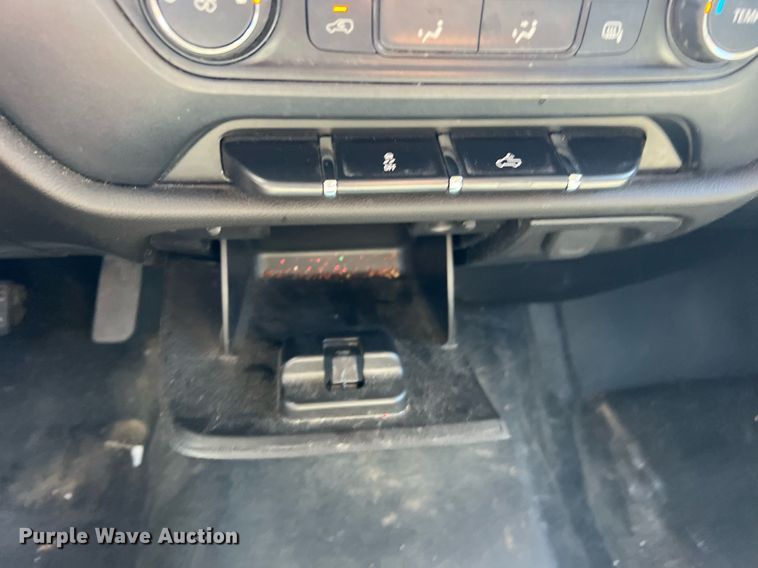 image for item LU9788 2018 Chevrolet Silverado 1500  pickup truck