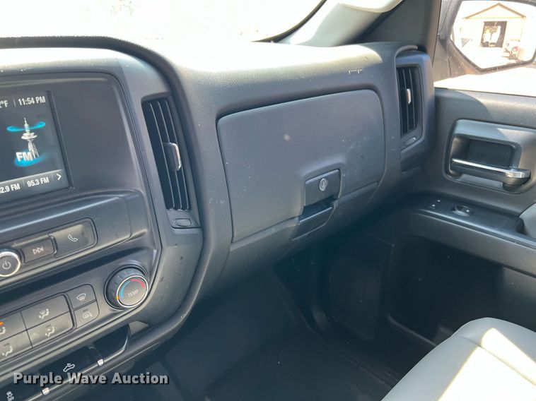 image for item LU9788 2018 Chevrolet Silverado 1500  pickup truck