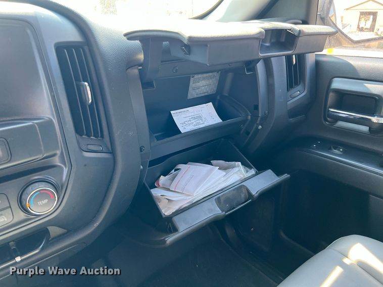 image for item LU9788 2018 Chevrolet Silverado 1500  pickup truck