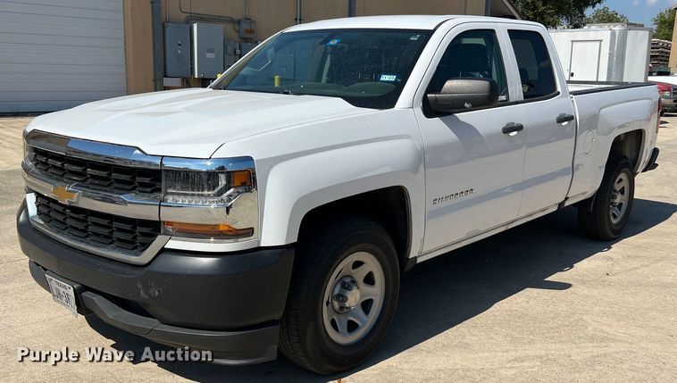 image for item LU9789 2018 Chevrolet Silverado 1500  Double Cab pickup truck