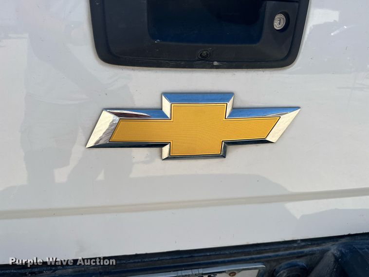 image for item LU9789 2018 Chevrolet Silverado 1500  Double Cab pickup truck