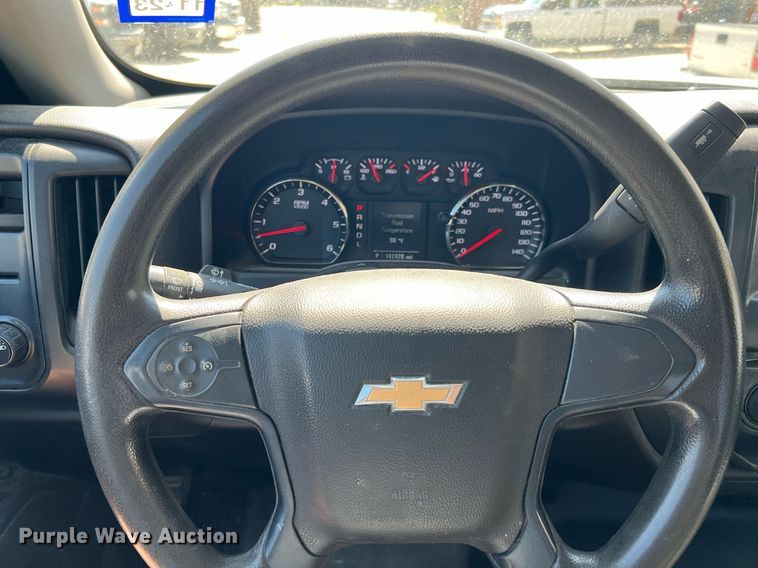 image for item LU9789 2018 Chevrolet Silverado 1500  Double Cab pickup truck