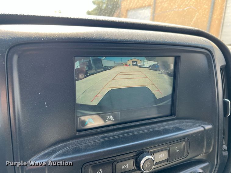 image for item LU9789 2018 Chevrolet Silverado 1500  Double Cab pickup truck