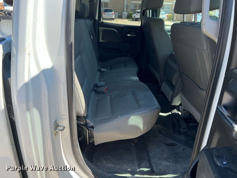 image for item LU9789 2018 Chevrolet Silverado 1500  Double Cab pickup truck