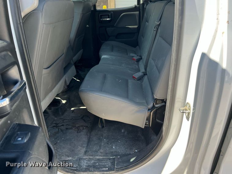 image for item LU9789 2018 Chevrolet Silverado 1500  Double Cab pickup truck