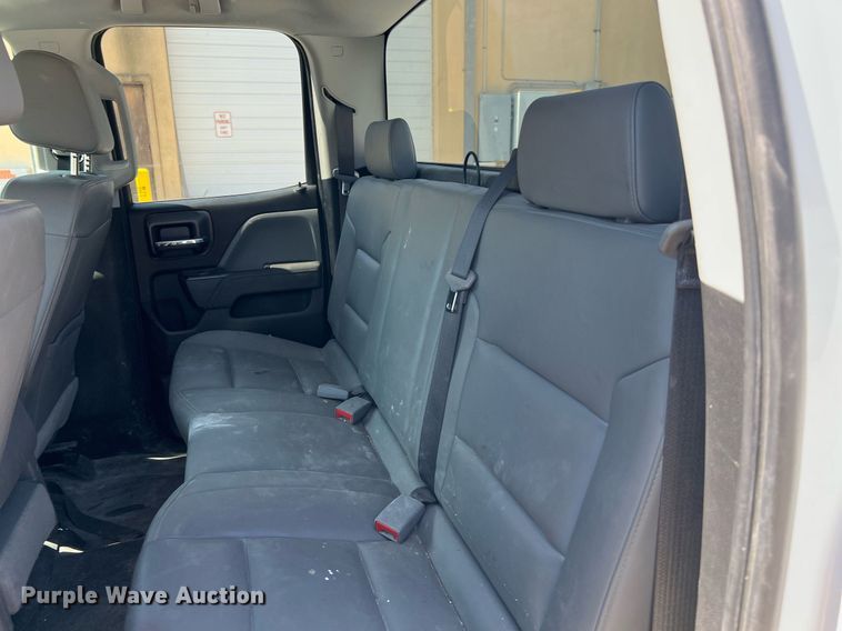 image for item LU9789 2018 Chevrolet Silverado 1500  Double Cab pickup truck