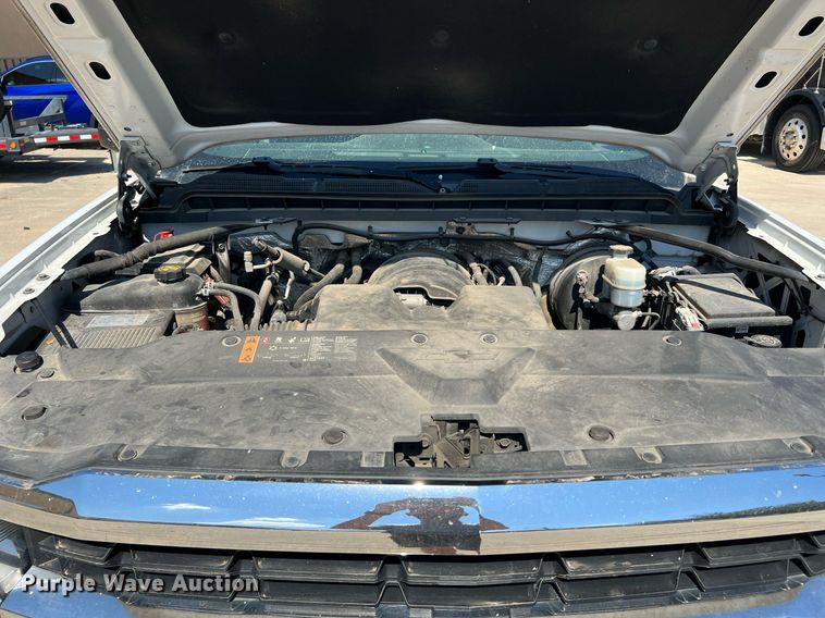 image for item LU9789 2018 Chevrolet Silverado 1500  Double Cab pickup truck