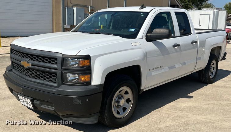 image for item LU9790 2015  Chevrolet Silverado 1500  Double Cab pickup truck