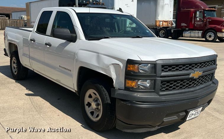 image for item LU9790 2015  Chevrolet Silverado 1500  Double Cab pickup truck