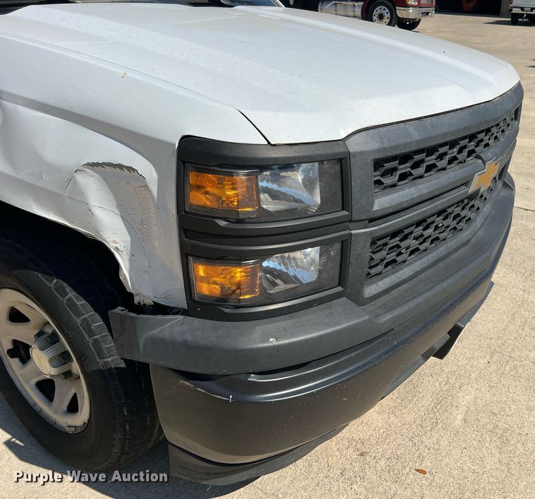 image for item LU9790 2015  Chevrolet Silverado 1500  Double Cab pickup truck