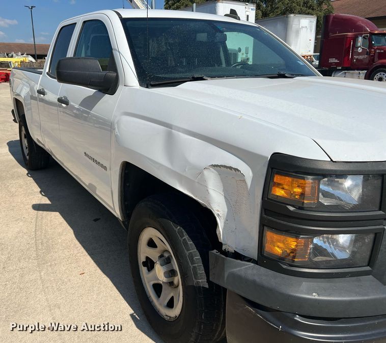 image for item LU9790 2015  Chevrolet Silverado 1500  Double Cab pickup truck