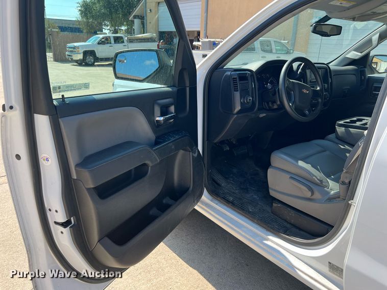 image for item LU9790 2015  Chevrolet Silverado 1500  Double Cab pickup truck