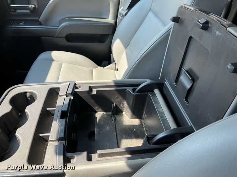 image for item LU9790 2015  Chevrolet Silverado 1500  Double Cab pickup truck