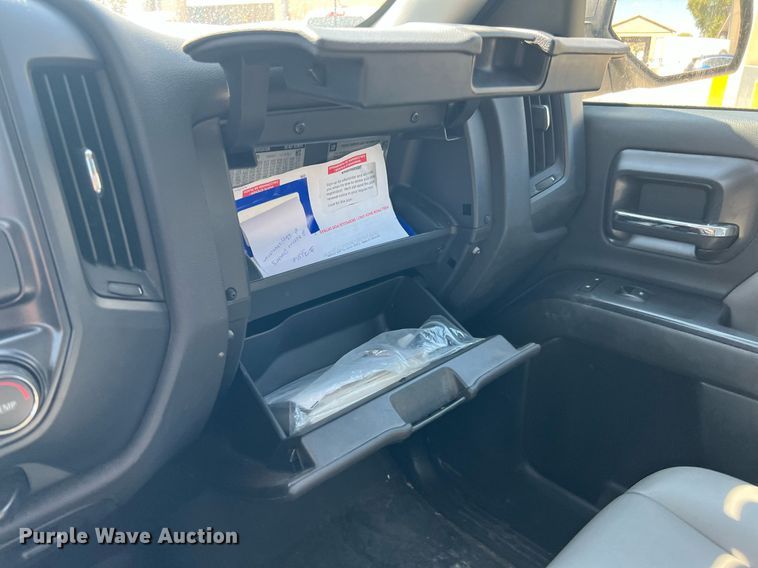 image for item LU9790 2015  Chevrolet Silverado 1500  Double Cab pickup truck