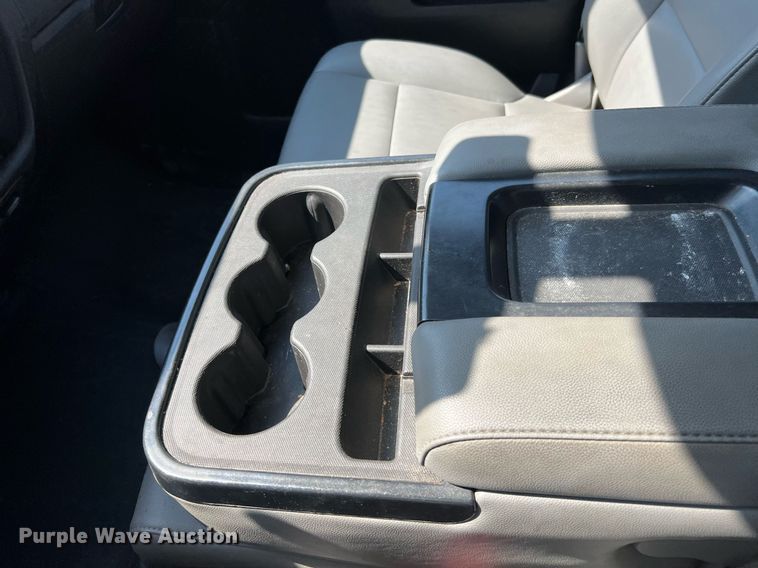 image for item LU9790 2015  Chevrolet Silverado 1500  Double Cab pickup truck