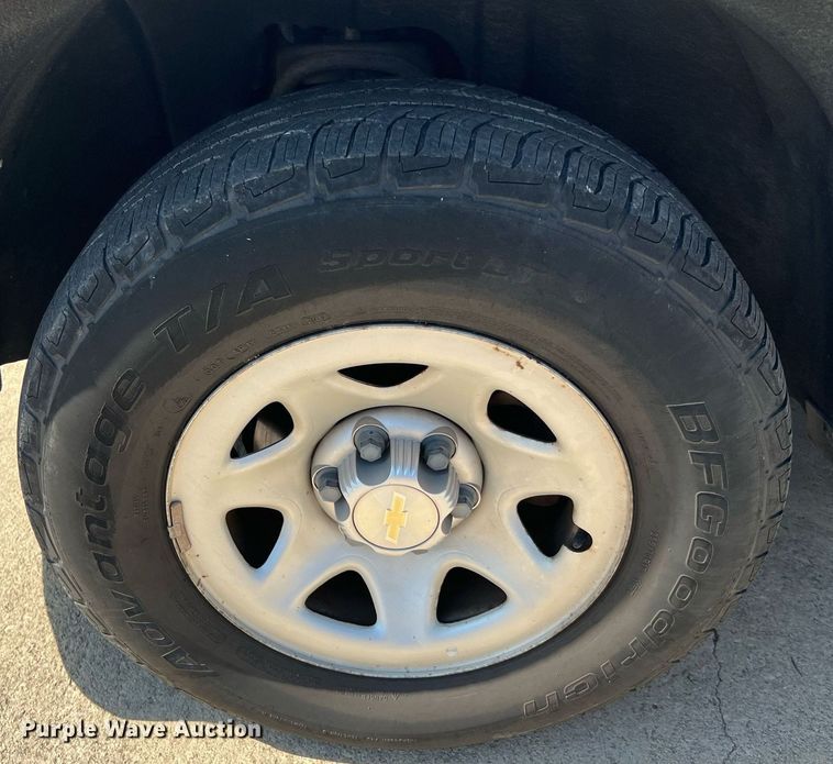 image for item LU9790 2015  Chevrolet Silverado 1500  Double Cab pickup truck