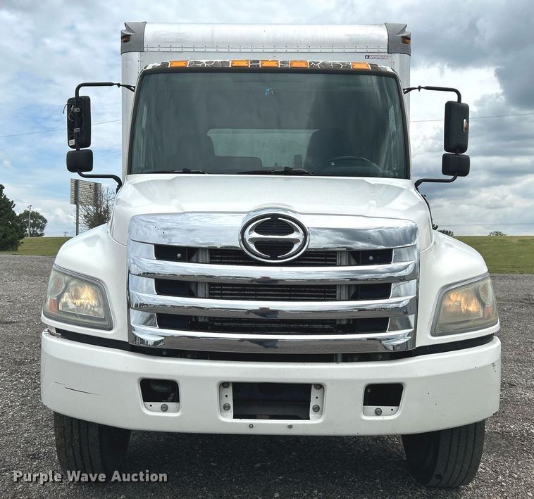 image for item LV9036 2012 Hino 268  box truck