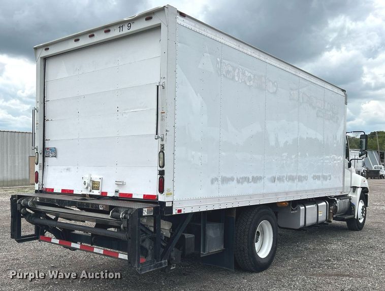 image for item LV9036 2012 Hino 268  box truck