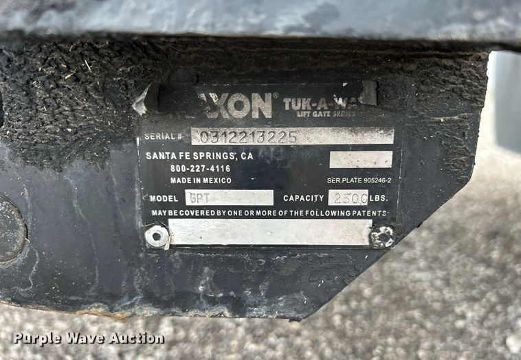 image for item LV9036 2012 Hino 268  box truck