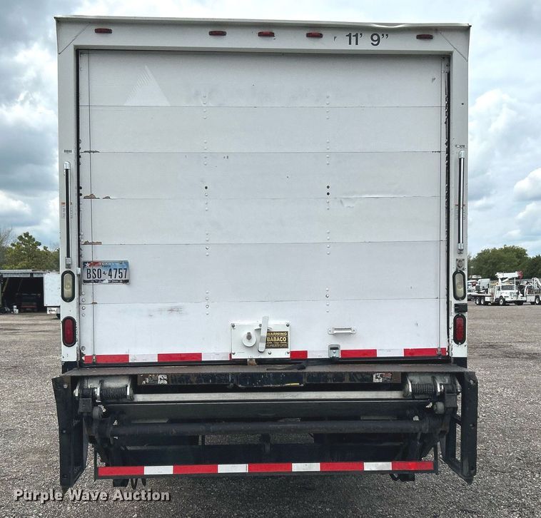 image for item LV9036 2012 Hino 268  box truck