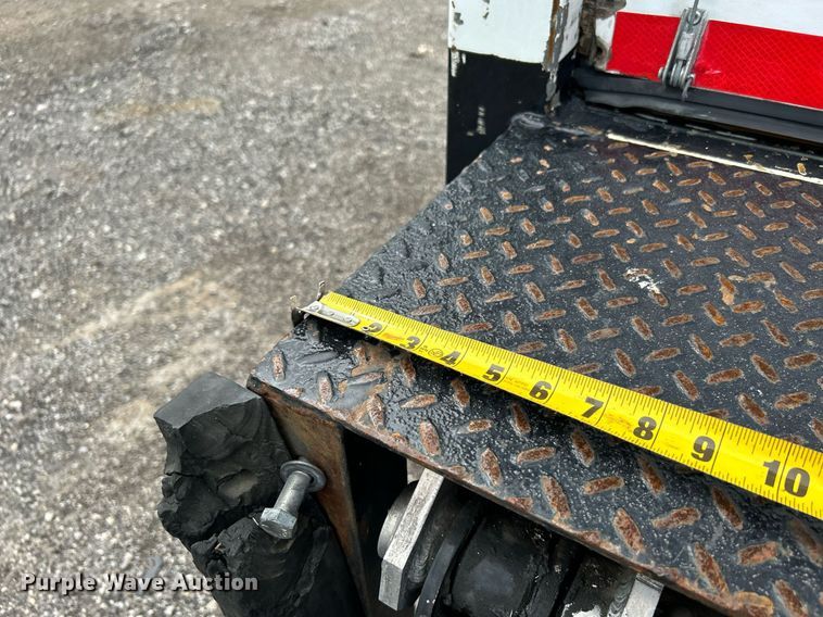 image for item LV9036 2012 Hino 268  box truck