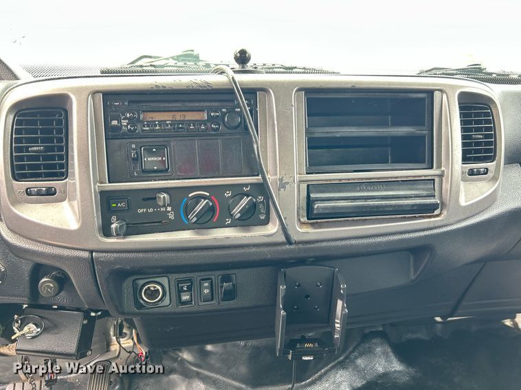 image for item LV9036 2012 Hino 268  box truck