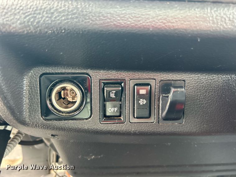 image for item LV9036 2012 Hino 268  box truck