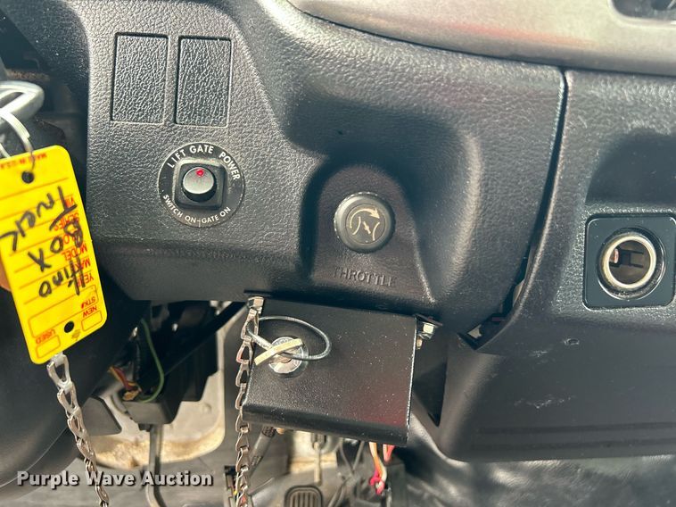 image for item LV9036 2012 Hino 268  box truck