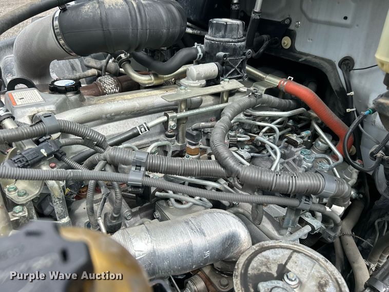 image for item LV9036 2012 Hino 268  box truck