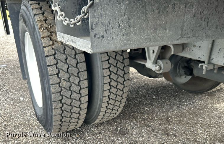 image for item LV9036 2012 Hino 268  box truck