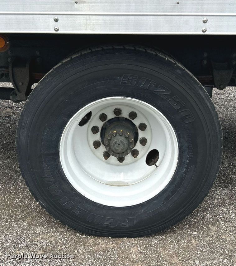 image for item LV9036 2012 Hino 268  box truck