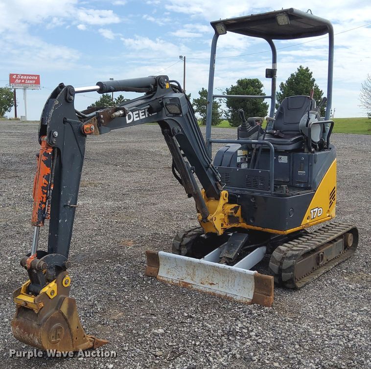 image for item LV9049 John Deere 17D  mini excavator