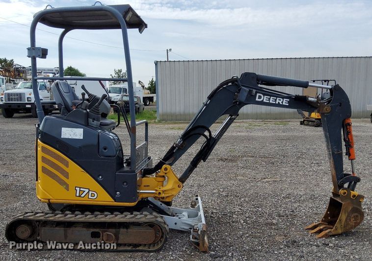 image for item LV9049 John Deere 17D  mini excavator