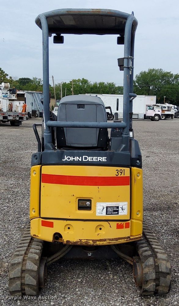 image for item LV9049 John Deere 17D  mini excavator